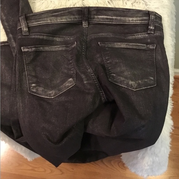 J Brand Super skinny jeans woman’s size 26
Indigo will bleed - Picture 5 of 16